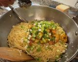 A picture of step 5 of Shrimp Garlic Noodle.