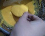 A picture of step 2 of Aloo pakora.
