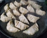 Foto langkah ke 6 dari resep Gyoza ayam.