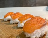 Foto del paso 3 de la receta: Sushi casero- Nigiri de salmón 🍣