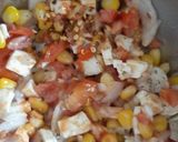 A picture of step 4 of Mexican salad.