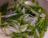 Hình bước làm 1 của món Gỏi mì