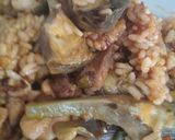 Foto del paso 3 de la receta Sartén de arroz con pollo, setas y alcachofas