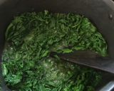 A picture of step 2 of Espinacas con Garbanzos(Spanish Chickpea Stew).