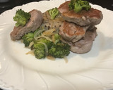 Foto del paso 7 de la receta: Solomillo de cerdo ibérico a la plancha, con brócoli y flan de quinoa