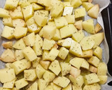 Foto del paso 2 de la receta: Patatas con tomillo al horno