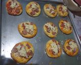 Foto langkah ke 7 dari resep Pizza mini kapas.