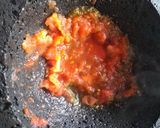 Foto del paso 2 de la receta: Salsita roja molcajeteada 😊🌶️🍅