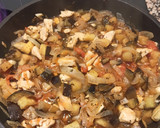 Foto del paso 4 de la receta: Pasta con pollo y berenjena