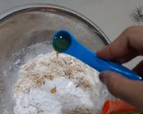 Foto langkah ke 5 dari resep Bolu pisang kukus (tanpa mixer, tanpa oven).