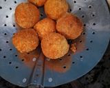 Foto langkah ke 13 dari resep Bola-bola Ubi.