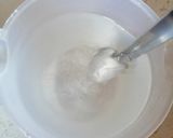 Lilahagyma saláta befőttes üvegben recept fázis 2 fotója