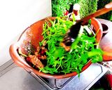 Foto langkah ke 5 dari resep Kangkung Daging Iris.