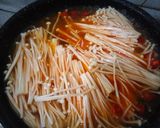 Foto langkah ke 3 dari resep Enoki pedas Ala Korea.
