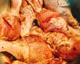 Hình bước làm 2 của món Đùi Gà Rôti