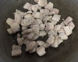 รูปขั้นตอนการทำที่ 1 ของ “ผัดหน่อไม้หมูสามชั้น”