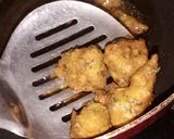 A picture of step 3 of Left over dal pakoda.