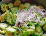 करेले की हरी मिर्च वाली सब्जी रेसिपी चरण 4 फोटो