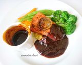 Foto langkah ke 5 dari resep Salmon Steak with Blackpepper Sauce and Mashed Potato.