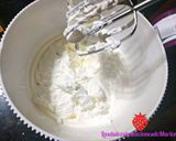 Foto del paso 2 de la receta: Tarta de turrón de yema tostada