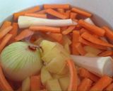 Tyúkhúsleves recept fázis 4 fotója