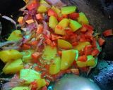 वेज पुलाव (Veg pulao recipe in Hindi) रेसिपी चरण 2 फोटो