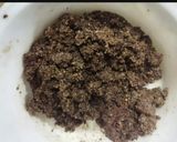 A picture of step 4 of Chocolate walnut cigar.