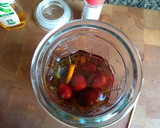 Foto del paso 2 de la receta: Licor de cerezas a la canela con sirope de agave