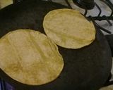 Foto del paso 5 de la receta: Sincronizadas especiales de doble queso 🧀🌮🧀