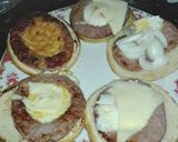 Foto del paso 5 de la receta: Hamburguesas especiales