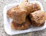 A picture of step 2 of Soyayen burode da kwai.
