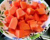 A picture of step 1 of Papaya Smoothie.
