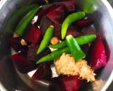 A picture of step 1 of Beetroot Paratha.