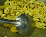 A picture of step 4 of Gobhi Matar Masala.