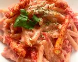 A picture of step 4 of Quick Cheetos Penne pasta.