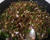 A picture of step 1 of Qeema samosay.