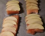 A picture of step 3 of Baked salmon with apple.