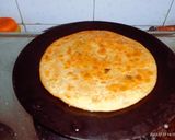 A picture of step 3 of Tasty and crispy cheese paratha.