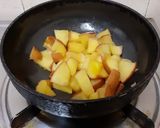 એપલ સોસ (Apple Sauce Recipe In Gujarati) રેસીપી સ્ટેપ2ફોટો