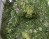 Foto del paso 6 de la receta: Salsa verde cruda con aguacate