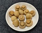 芹菜炒洋菇(簡單料理)的食譜步驟4照片