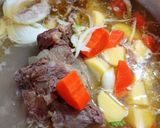 Foto langkah ke 5 dari resep Soup Tulang Sapi.