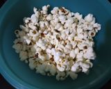 A picture of step 2 of Pizza-Popcorn.