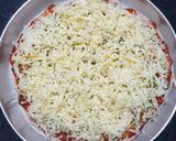 A picture of step 2 of Margherita Pizza.