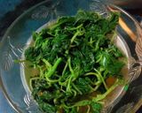 Foto langkah ke 1 dari resep Tumis bayam jagung manis.