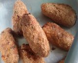A picture of step 4 of Cruncy urad dal finger chop.