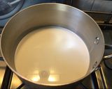 A picture of step 5 of Thai mango sticky rice (khao niaow ma muang - ข้าวเหนียวมะม่วง).