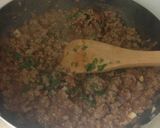 Foto del paso 3 de la receta: Polenta en Salsa Roja con carne Molida Queso!!