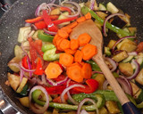Foto del paso 6 de la receta: Rulitos de pisto