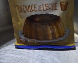 Foto del paso 1 de la receta: Torta flan con galletitas y bombones